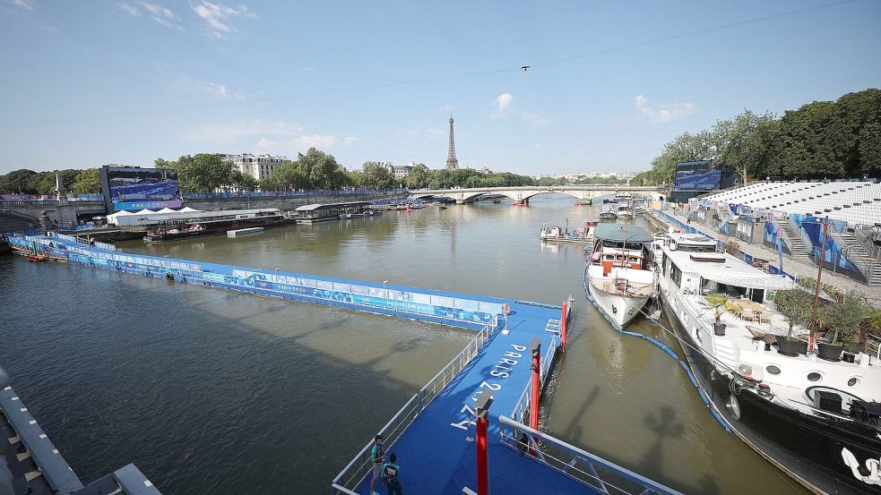 Für die Triathleten fiel auch das Abschlusstraining in der Seine aus. Foto: Sven Hoppe/dpa