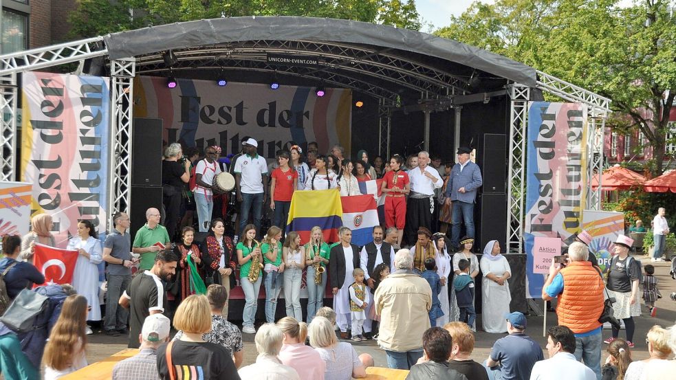 Bunt und vielfältig geht es in Leer beim Fest der Kulturen zu. Foto: Wolters