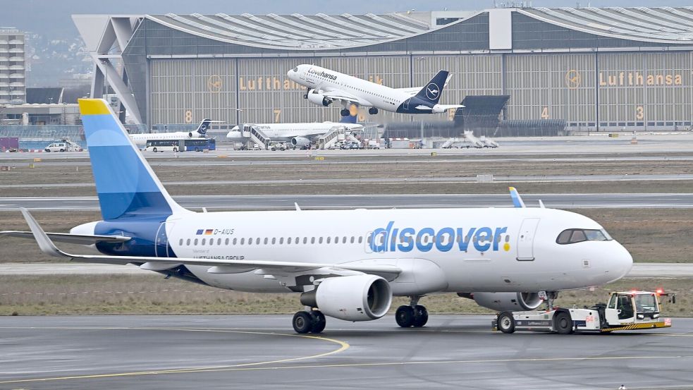 Der mit Verdi abgeschlossene Tarifvertrag bei der Lufthansa-Tochter Discover empört andere Gewerkschaften. Foto: Arne Dedert/dpa