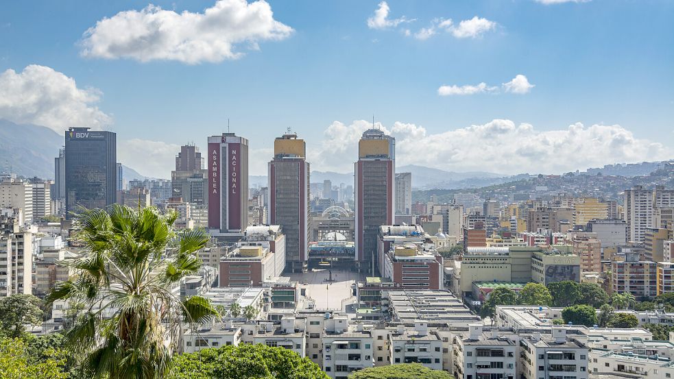 In Venezuelas Hauptstadt Caracas leben um die drei Millionen Einwohner. Foto: IMAGO/ZUMA Wire