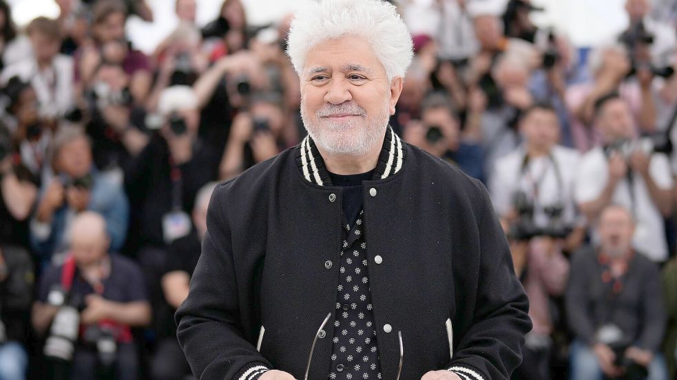 Almodóvar erhält wieder eine Auszeichnung. (Foto Archiv) Foto: Scott Garfitt/Invision/AP/dpa