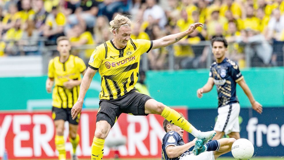 Der BVB feierte auch dank Julian Brandt einen souveränen Sieg. Foto: Axel Heimken/dpa