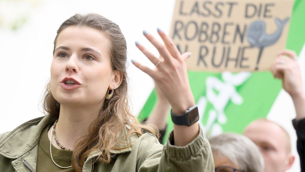 Die Fridays-for-Future-Aktivistin Luisa Neubauer sieht in dem Streit um das Gasprojekt vor Borkum eine Grundsatzfrage in der Klimakrise. (Archivbild) Foto: Julian Stratenschulte/dpa