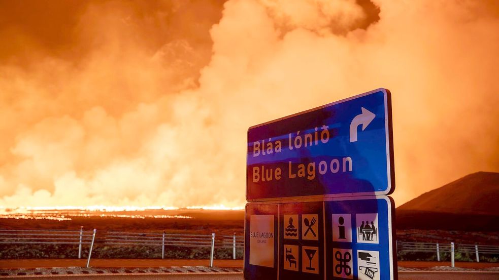 Das gerade bei Touristen beliebte Geothermalbad Blaue Lagune bleibt angesichts der Naturgewalten zunächst einmal geschlossen. Foto: Marco di Marco/AP/dpa