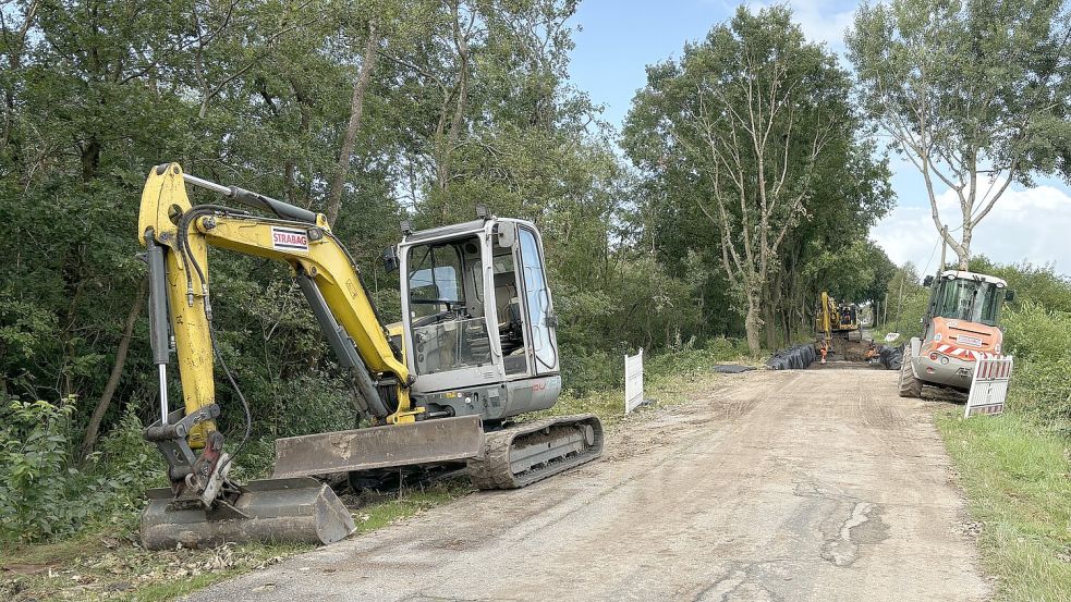 Mit Baggern wird derzeit der Boden ausgekoffert. Fotos: Christin Wetzel