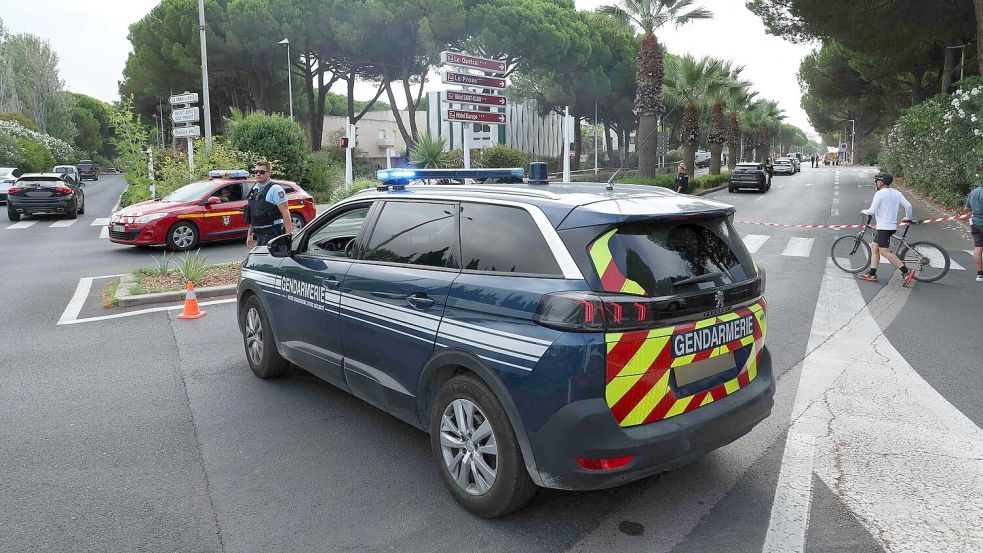 Ein Polizist wurde bei der Explosion leicht verletzt. (Archivbild) Foto: Pascal Guyot/AFP/dpa