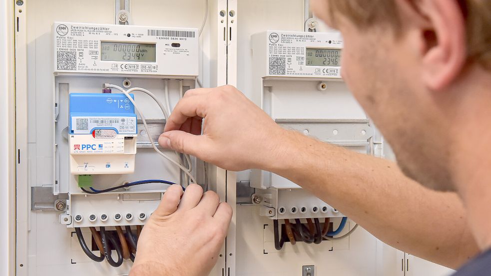 Intelligente Stromzähler oder tickende Zeitbombe? Smart Meter sind die Stromzähler der Zukunft. Foto: dpa/Thüga AG/Juergen Scheere