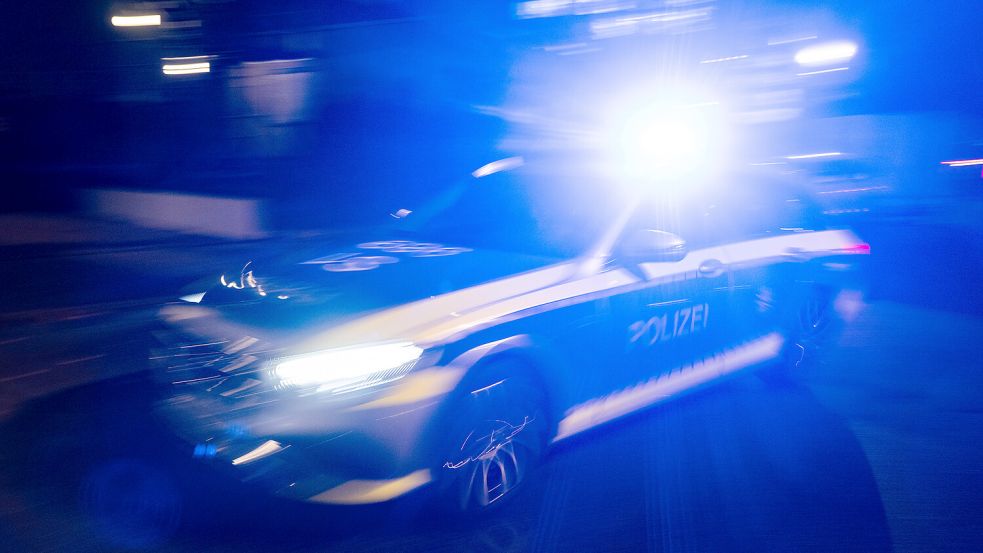 Auf der Flucht vor der Polizei ist ein jugendlicher Rollerfahrer in Delmenhorst schwer verletzt worden. Foto: Marijan Murat / dpa