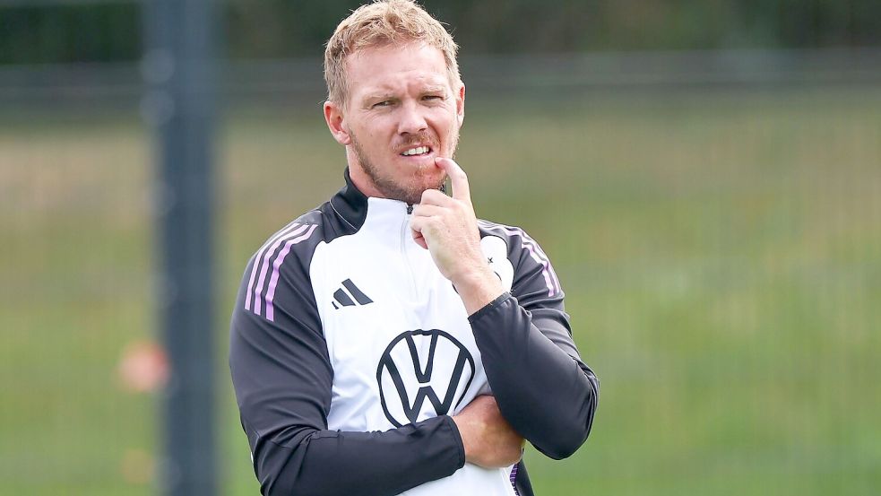 Zeit für Veränderungen: Bundestrainer Julian Nagelsmann sucht neue Lösungen. Foto: Daniel Karmann/dpa