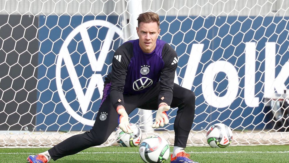 Marc-André ter Stegen beim Training in Herzogenaurach. Foto: Daniel Karmann/dpa