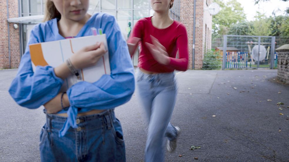 Die Zahl der Gewaltdelikte an Schulen in Schleswig-Holstein ist stark gestiegen. Foto: IMAGO / photothek