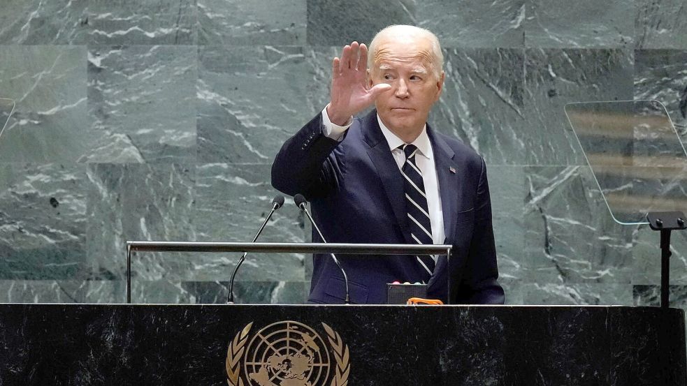 „Es gibt Dinge, die wichtiger sind, als an der Macht zu bleiben“, sagt US-Präsident Joe Biden in New York. Foto: Richard Drew/AP