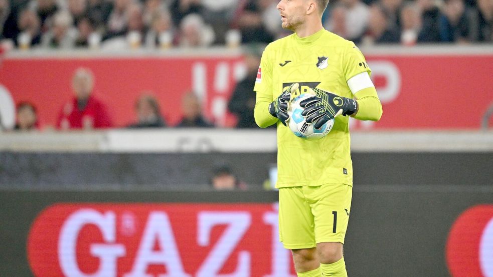 Oliver Baumann, Hoffenheims Nummer 1, steht vor seinem DFB-Debüt. Foto: Jan-Philipp Strobel/dpa