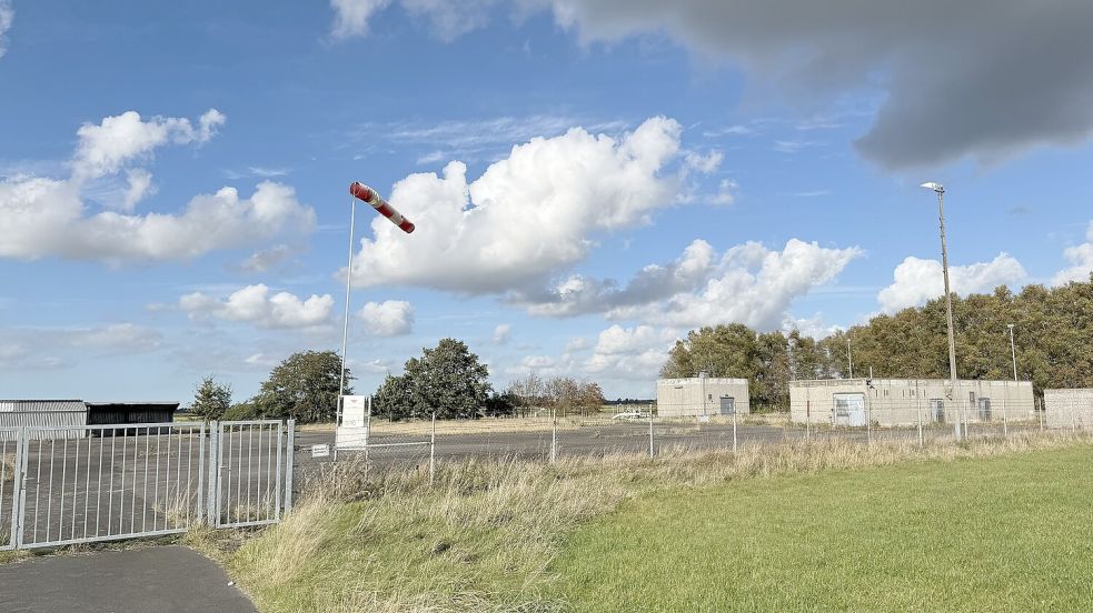 Auf dem Betriebsplatz der Gasbohrung Engerhafe herrscht seit Jahren weitgehende Ruhe. Und das dürfte vorerst auch so bleiben. Foto: Holger Janssen