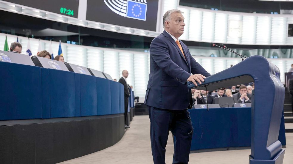 Ungarns Ministerpräsident Vikot Orban wollte eigentlich nicht im Parlament über Differenzen zwischen ihm und anderen Akteuren reden. Foto: Jean-Francois Badias/AP/dpa