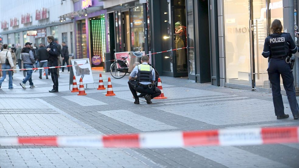 Ein mutmaßlicher Tatbeteiligter wurde festgenommen. Foto: Vincent Kempf/dpa