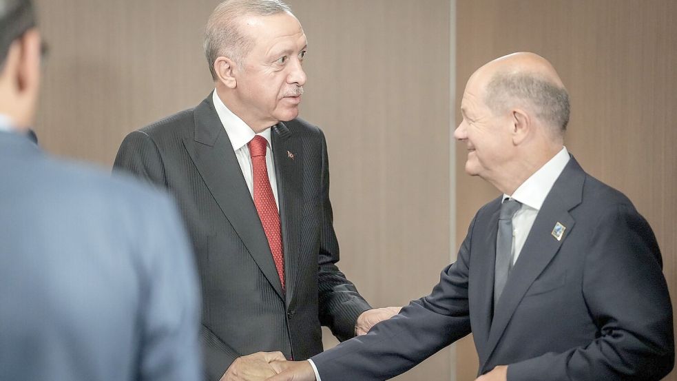 Scholz reist zu Treffen mit Erdogan in die Türkei. Foto: Kay Nietfeld/dpa