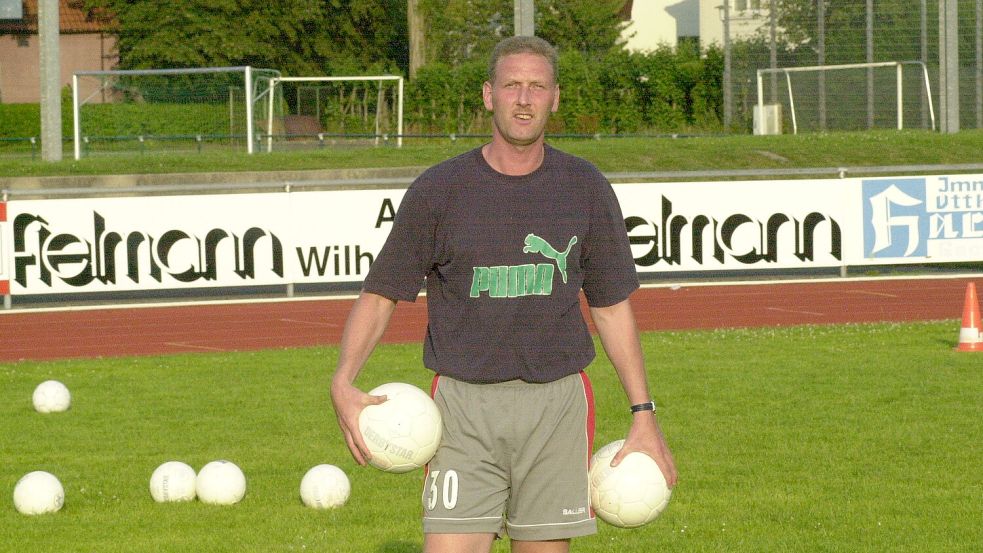 Jens Rocker wird bald 59 Jahre alt. Er dürfte nach seinem geplnaten Einsatz als Torwart für den SV Wallinghausen der älteste Spieler aus der Bezirksliga sein. Foto: Bernd Wolfenberg