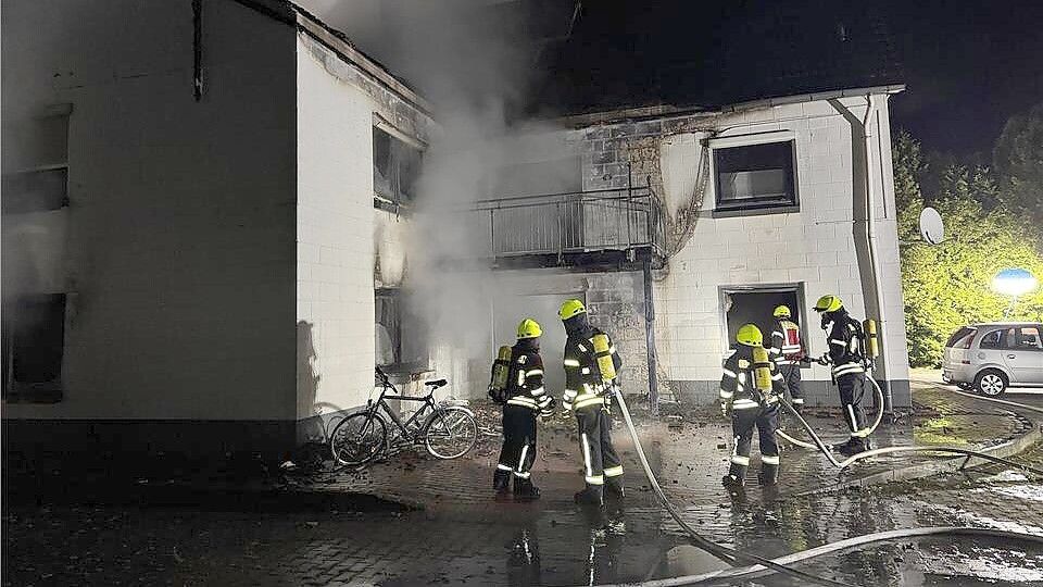 In Papenburg hat ein Gebäudekomplex gebrannt. Foto: Stadt Papenburg/Feuerwehr