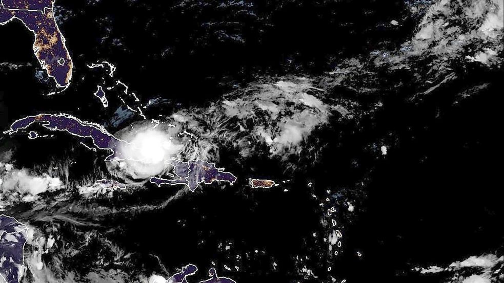 Hurrikan „Oscar“ traf am Sonntag auf Kuba und schwächte sich später zu einem Tropensturm ab. (Archivbild) Foto: -/NOAA via AP/dpa