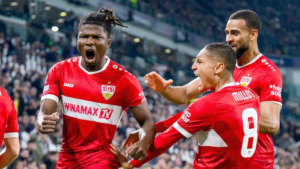 Siegtorschütze in der Nachspielzeit: Stuttgarts eingewechselter El Bilal Touré (l.). Foto: Tom Weller/dpa