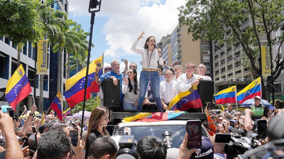 Machado musste im Sommer untertauchen. (Archivbild) Foto: Ariana Cubillos/AP/dpa