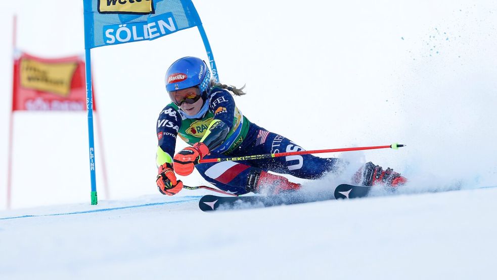 Mikaela Shiffrin verpasste beim Saisonauftakt in Sölden ihren 98. Weltcup-Sieg. Foto: Alessandro Trovati/AP/dpa