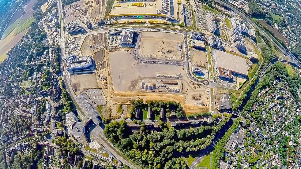 Großbaustelle MARK 51.7: Wo einst Opel war, entsteht ein Wissenschafts- und Technologiequartier samt O-Werk Campus und DHL Logistik. Foto: IMAGO/Hans Blossey