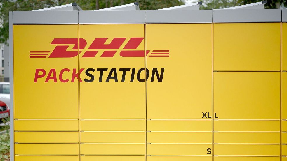 Beim Paketdienstleister DHL gibt es IT-Probleme. Foto: Henning Kaiser/dpa