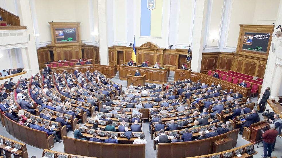 Das ukrainische Parlament hat einer Verlängerung von Kriegsrecht und Mobilmachung um weitere 90 Tage zugestimmt. (Archivbild) Foto: -/Ukrinform/dpa