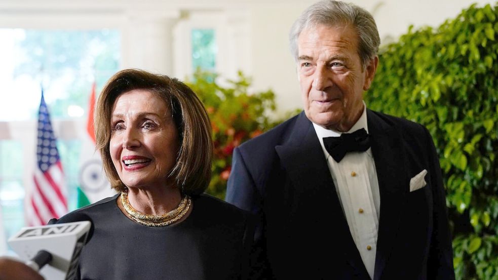 Der Mann, der den Ehemann der US-Spitzenpolitikerin Nancy Pelosi angriff, wurde zu lebenslanger Haft verurteilt. (Archivbild) Foto: Jacquelyn Martin/AP/dpa