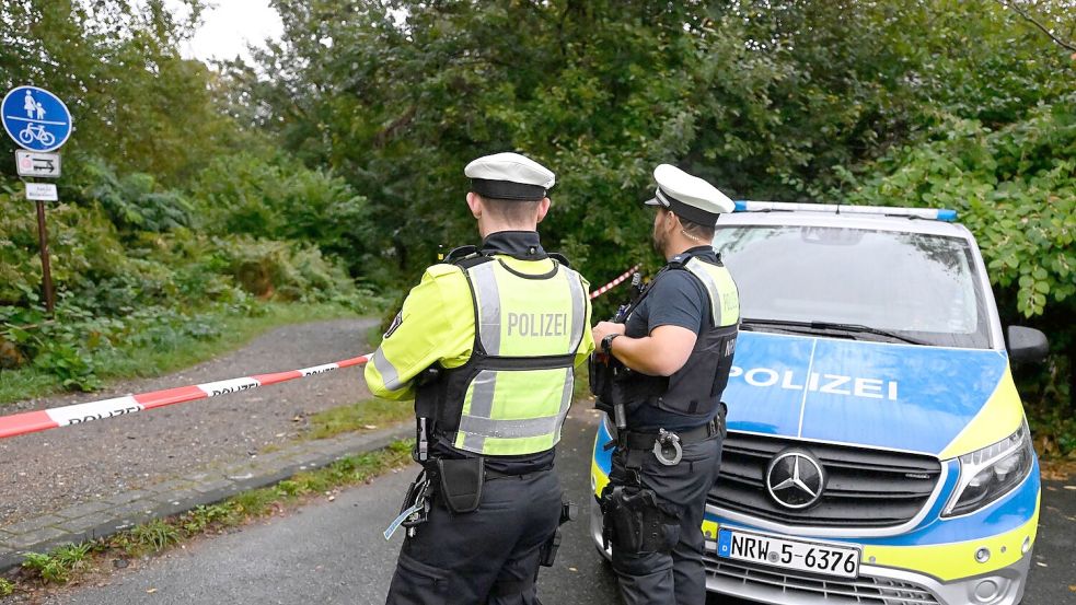 Bei einem mutmaßlich islamistisch motivierten Terroranschlag auf einem Volksfest in Solingen starben im August drei Menschen. (Archivfoto) Foto: Roberto Pfeil/dpa