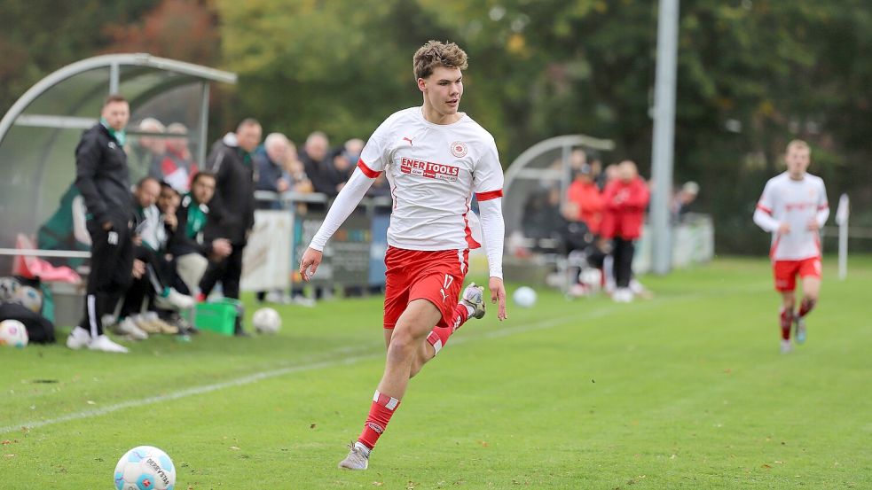 Klaas Bikker erzielte das wichtige 3:2 für den SV Großefehn im Spiel gegen den TV Bunde.Foto: Wilfried Gronewold