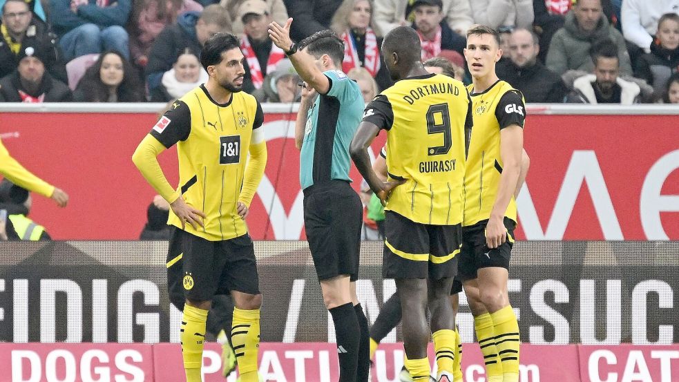 Borussia Dortmund wartet weiter auf den ersten Saison-Auswärtssieg. Foto: Revierfoto/dpa