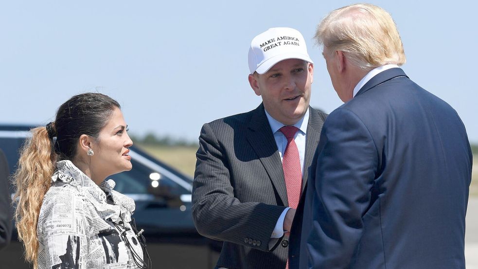 Zeldin werde als Chef der Umweltbehörde Regeln lockern, kündigte Trump an. (Archivbild) Foto: Susan Walsh/AP/dpa