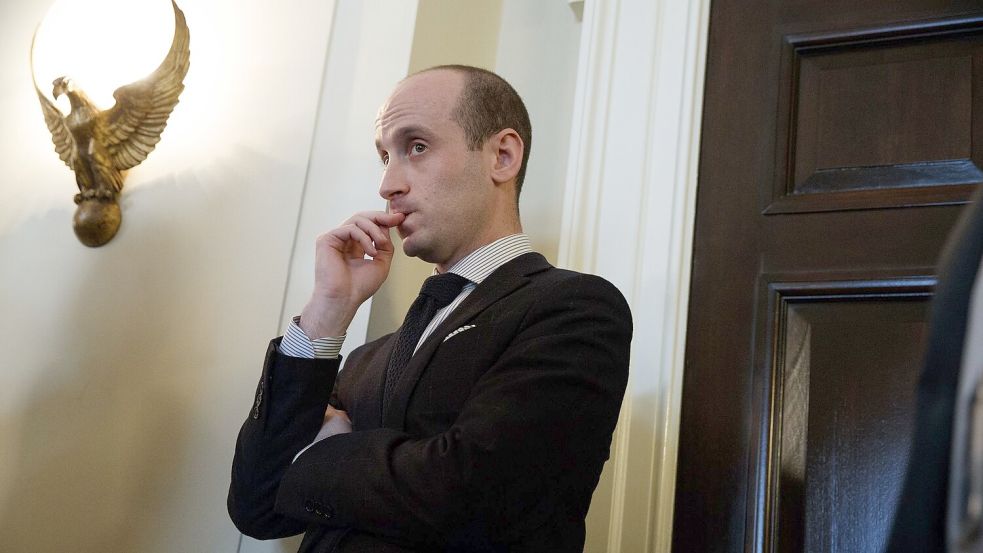 Stephen Miller soll stellvertretender Stabschef werden. (Archivbild) Foto: Evan Vucci/AP/dpa