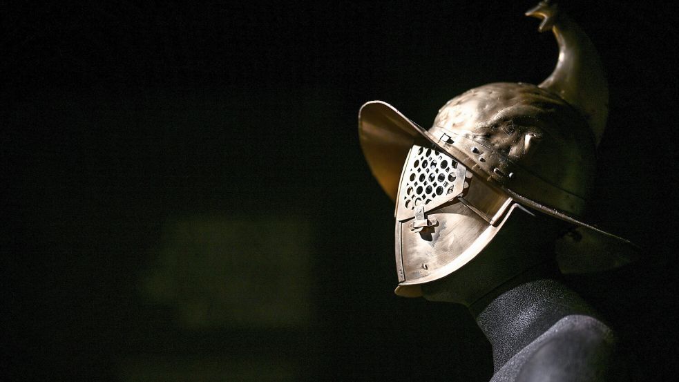 Eine Nachbildung eines Gladiators steht im Archäologischen Landesmuseum in Konstanz am Bodensee. Foto: dpa/Felix Kästle