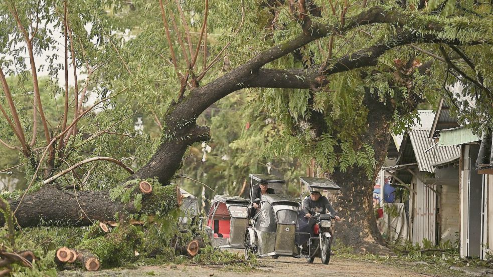 „Man-Yi“, der auf den Philippinen „Pepito“ genannt wird, ist der sechste Sturm innerhalb eines Monats, der über den Inselstaat zieht. Foto: Noel Celis/AP