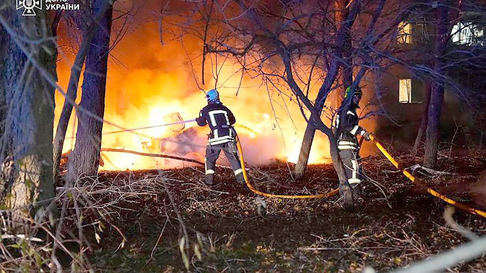 Sumy wird immer häufiger Ziel russischer Angriffe. (Archivbild) Foto: Uncredited/Ukrainian Emergency Service/AP