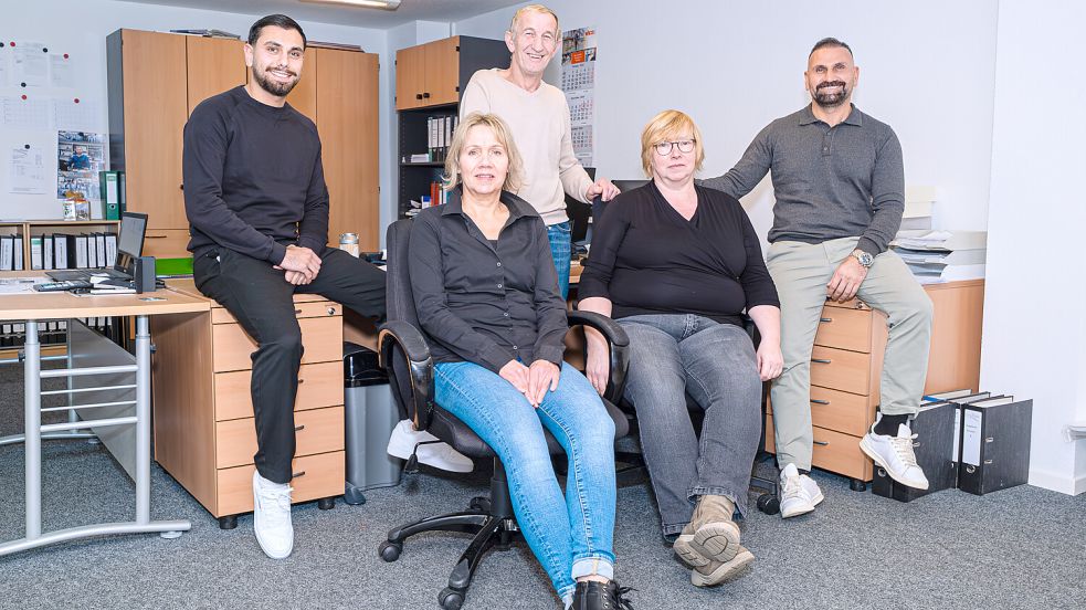 Sedat (rechts) und Eren Disli (links) werden von einem engagierten Büroteam unterstützt. Fotos: Privat