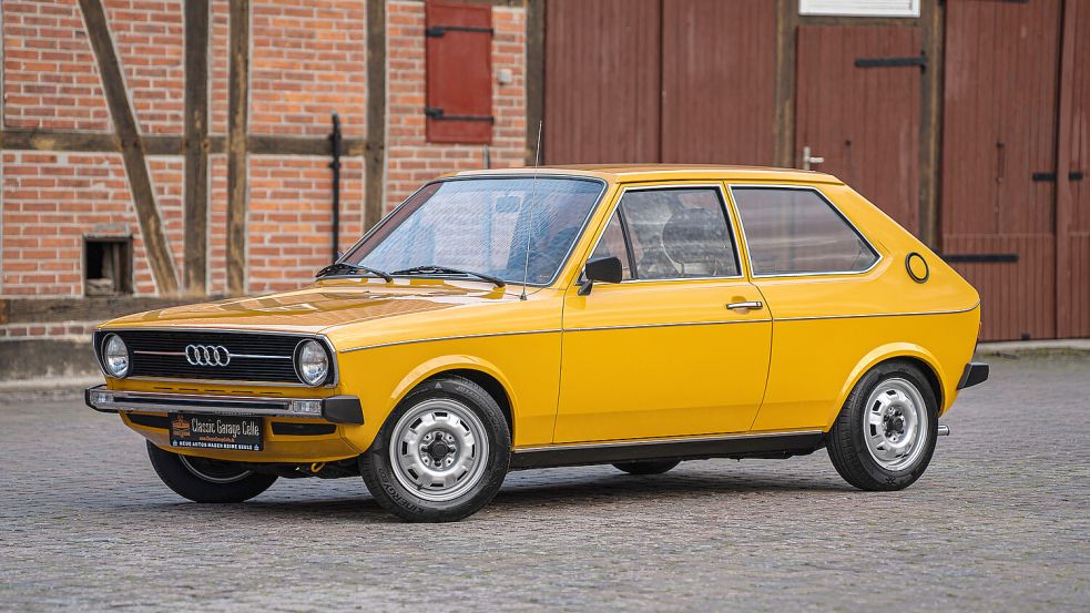 Audi 50 GL mit 73.000 Kilometern: Der Wagen stammt aus einer Sammlung und wurde von der Classic Garage Celle nach Luxemburg verkauft. Fahrzeuge in solch einem Topzustand sind mittlerweile kaum noch zu finden. In den gängigen Portalen gibt es aktuell keine vergleichbaren Angebote. Foto: Fahrzeugfotografie Andi Sommer (www.andi-sommer.de)