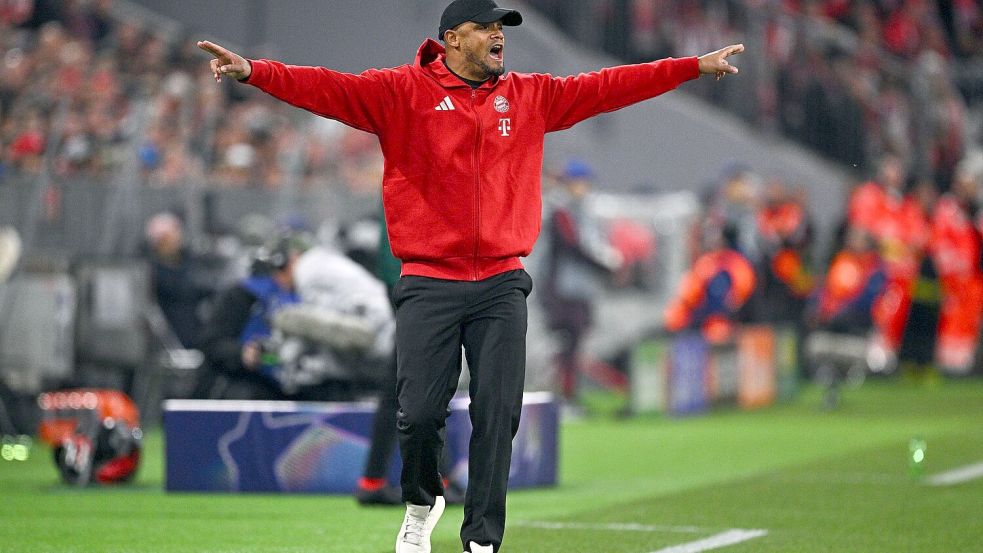 Dirigent am Spielfeldrand: Bayern-Trainer Vincent Kompany. Foto: Tom Weller/dpa