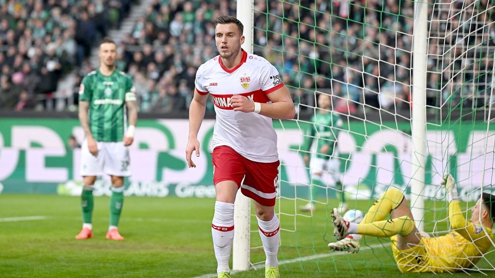 Stuttgarter Torschütze: Ermedin Demirovic trifft zum 1:1 in Bremen. Foto: Carmen Jaspersen/dpa