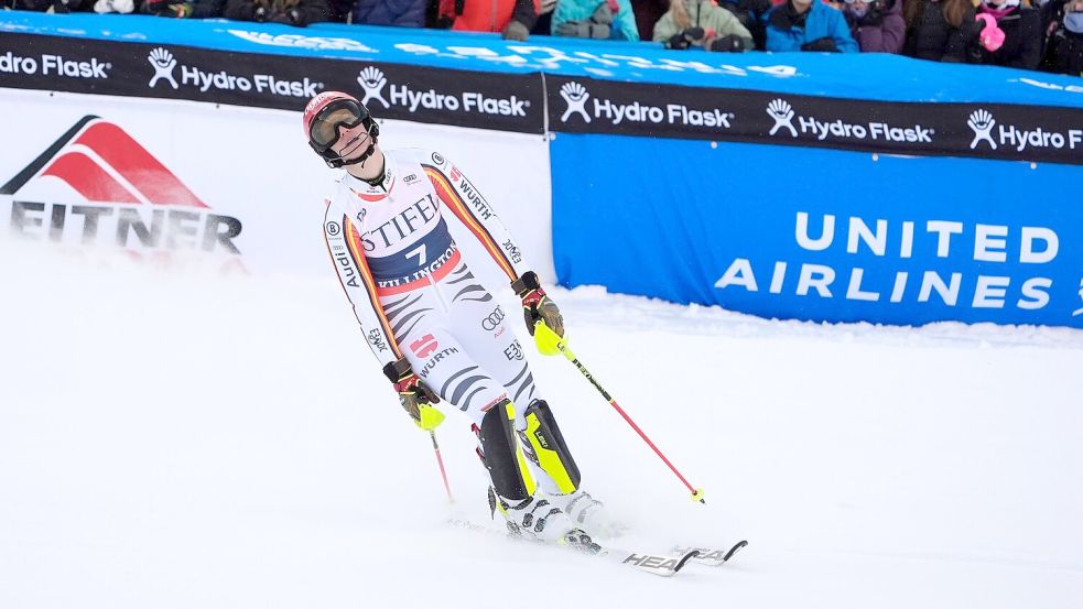 Lena Dürr verspielt ihr perfekte Ausgangslage im Slalom-Finale von Killington. Foto: Robert F. Bukaty/AP/dpa