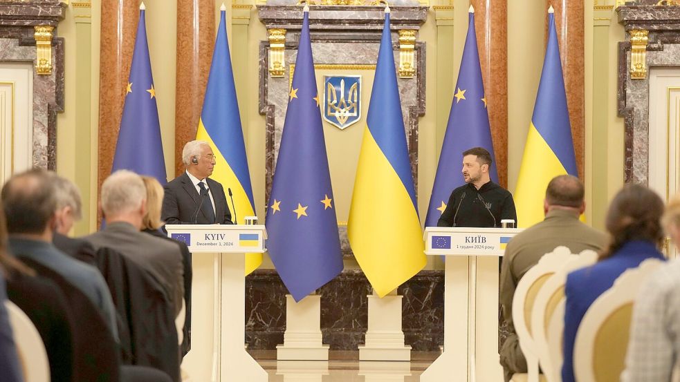 Symbolischer EU-Besuch am ersten Tag im Amt. Foto: Evgeniy Maloletka/AP/dpa