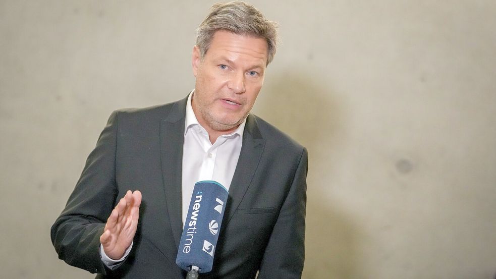 Wirtschaftsminister Habeck wehrt sich gegen Vorwürfe in der Northvolt-Krise (Archivbild). Foto: Kay Nietfeld/dpa