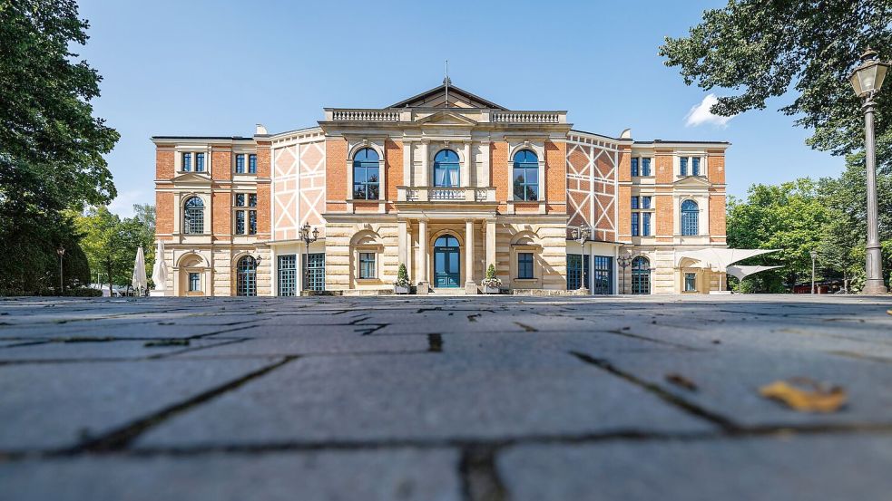 2026 wollten die Festspiele groß Jubiläum feiern - doch für die großen Pläne fehlt das Geld. (Archivbild) Foto: Daniel Karmann/dpa