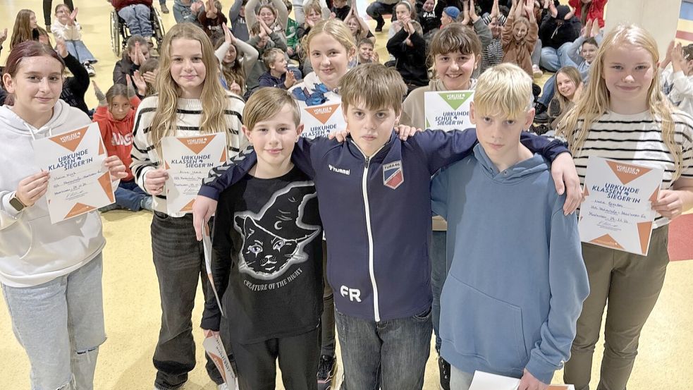 Alle Klassensieger wurden ausgezeichnet. Foto: Holger Janssen