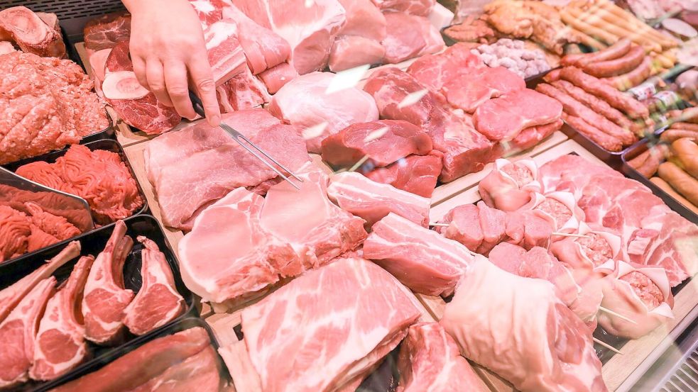 Für Verbraucher in Europa könnte zum Beispiel Fleisch günstiger werden. (Archivbild) Foto: Jan Woitas/dpa-Zentralbild/dpa