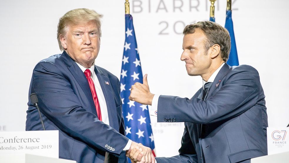 Donald Trump will seinen Besuch in Paris zur Notre-Dame-Wiedereröffnung auch für ein bilaterales Treffen mit Emmanuel Macron nutzen. (Archivbild) Foto: Michael Kappeler/dpa